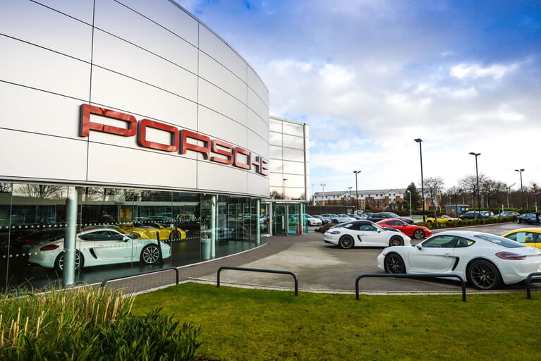 Porsche Centre Leeds Jct600