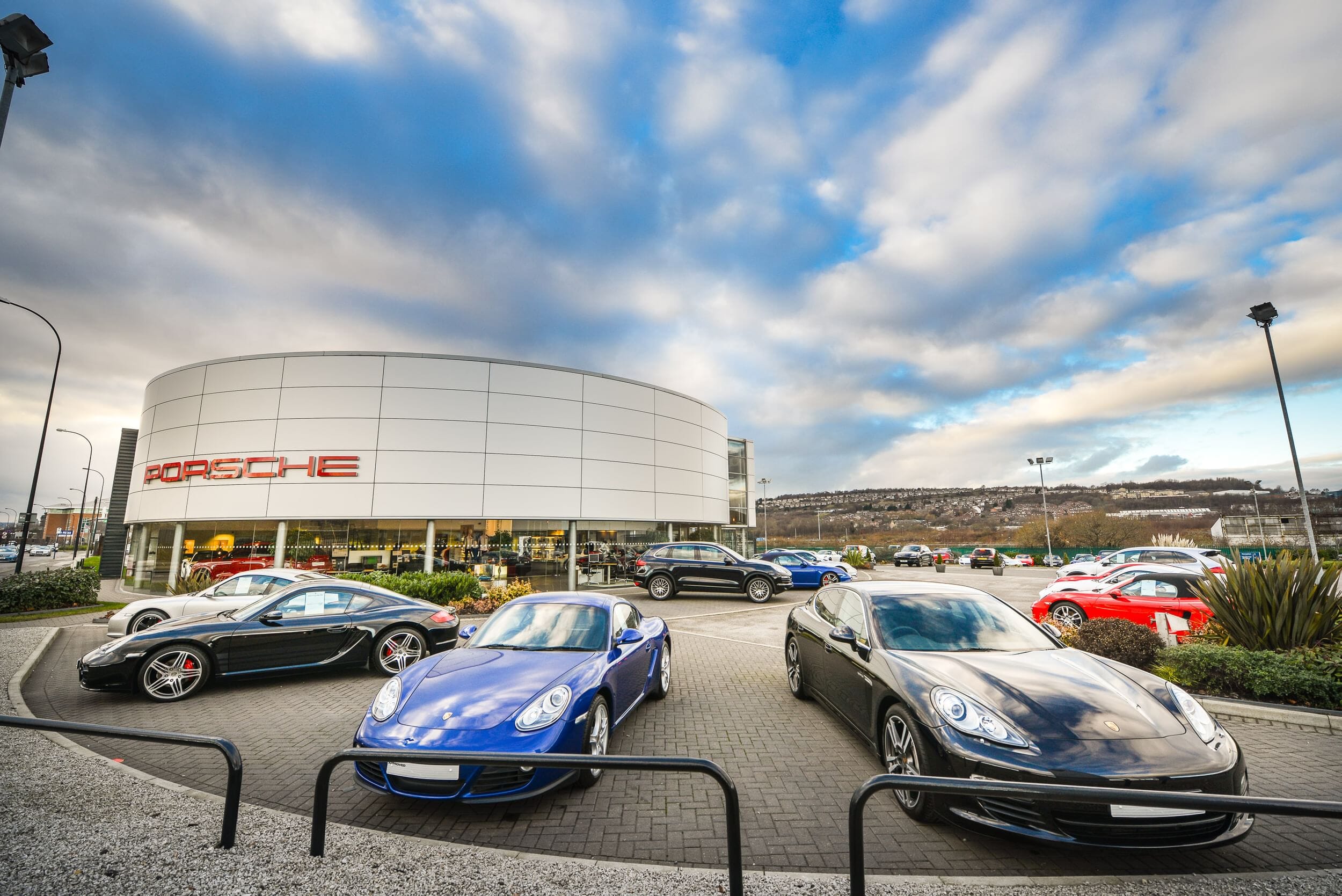 Porsche Centre Sheffield - New